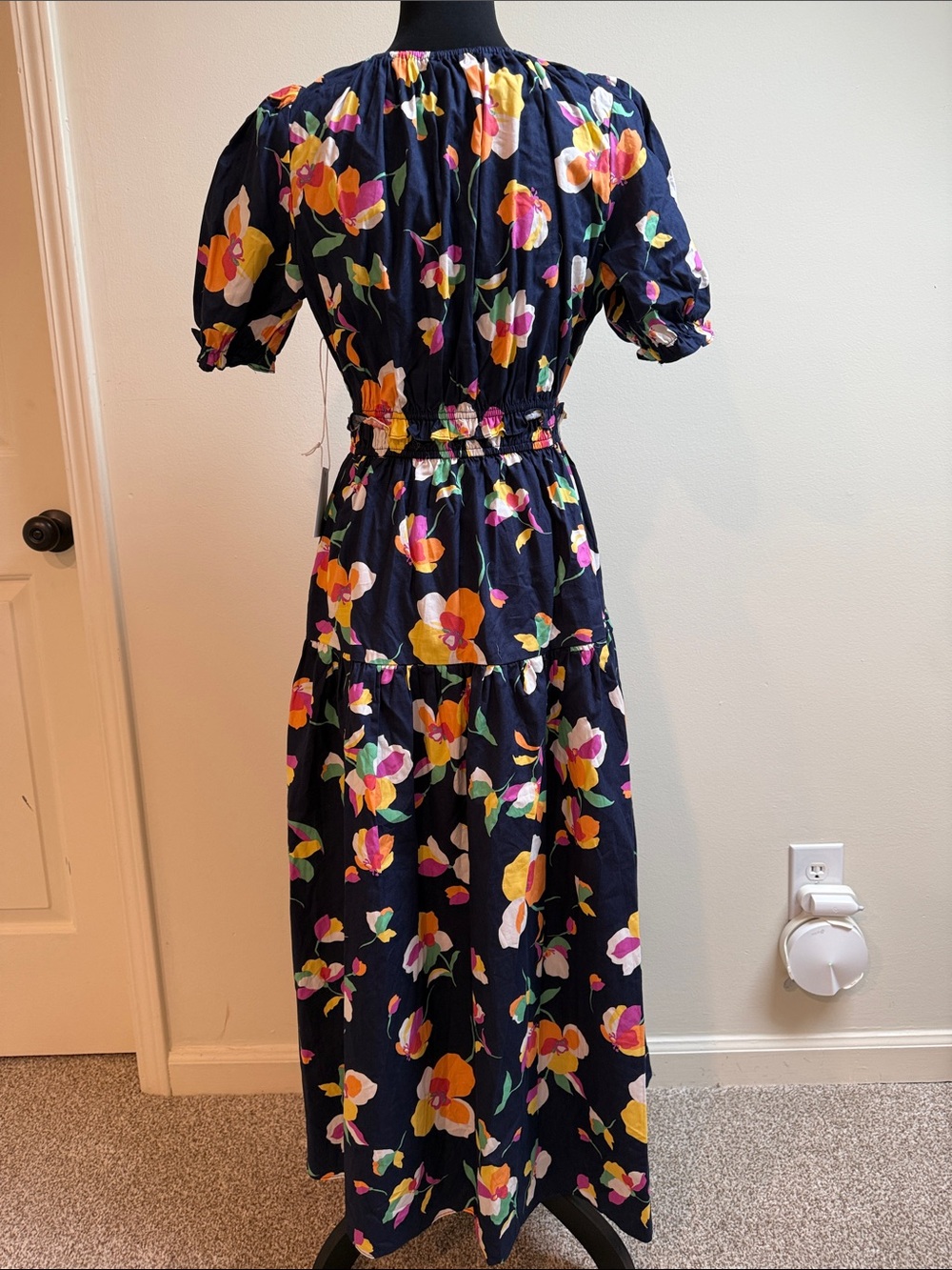Meet Me in Santorini Navy Floral Puff-Sleeve Maxi Dress with Cinched Waist - Picture 2 of 6